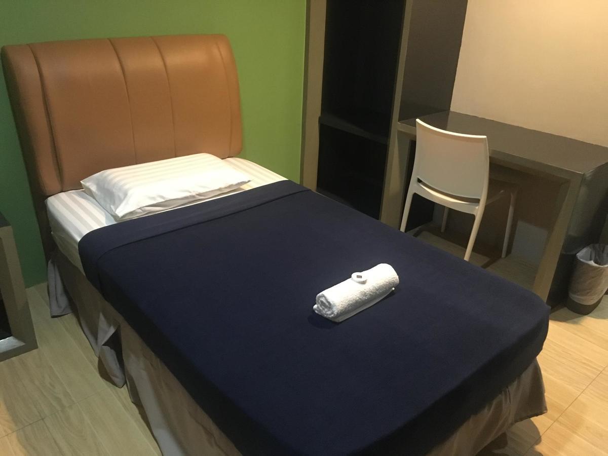 Davao City Urban Living Zen Hotel מראה חיצוני תמונה