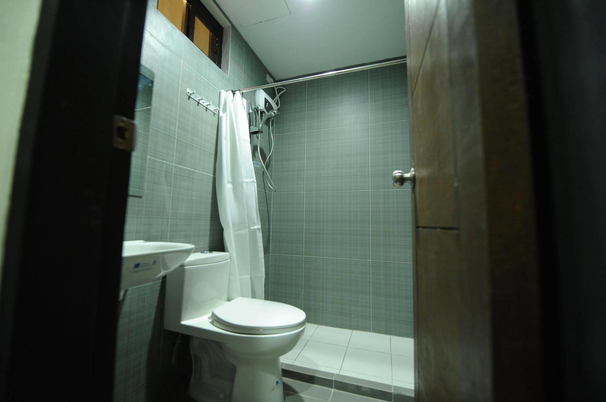 Davao City Urban Living Zen Hotel מראה חיצוני תמונה