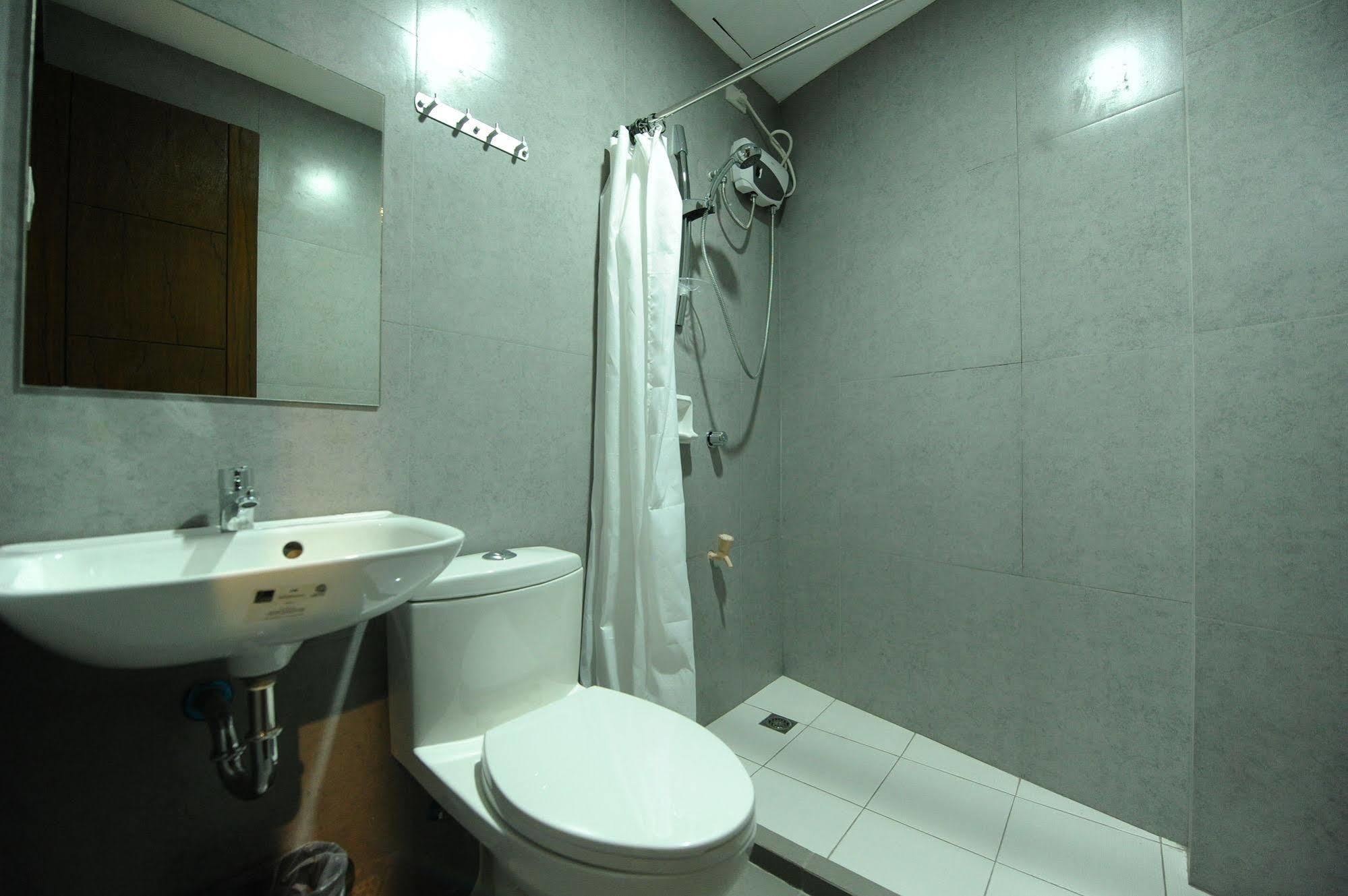 Davao City Urban Living Zen Hotel מראה חיצוני תמונה