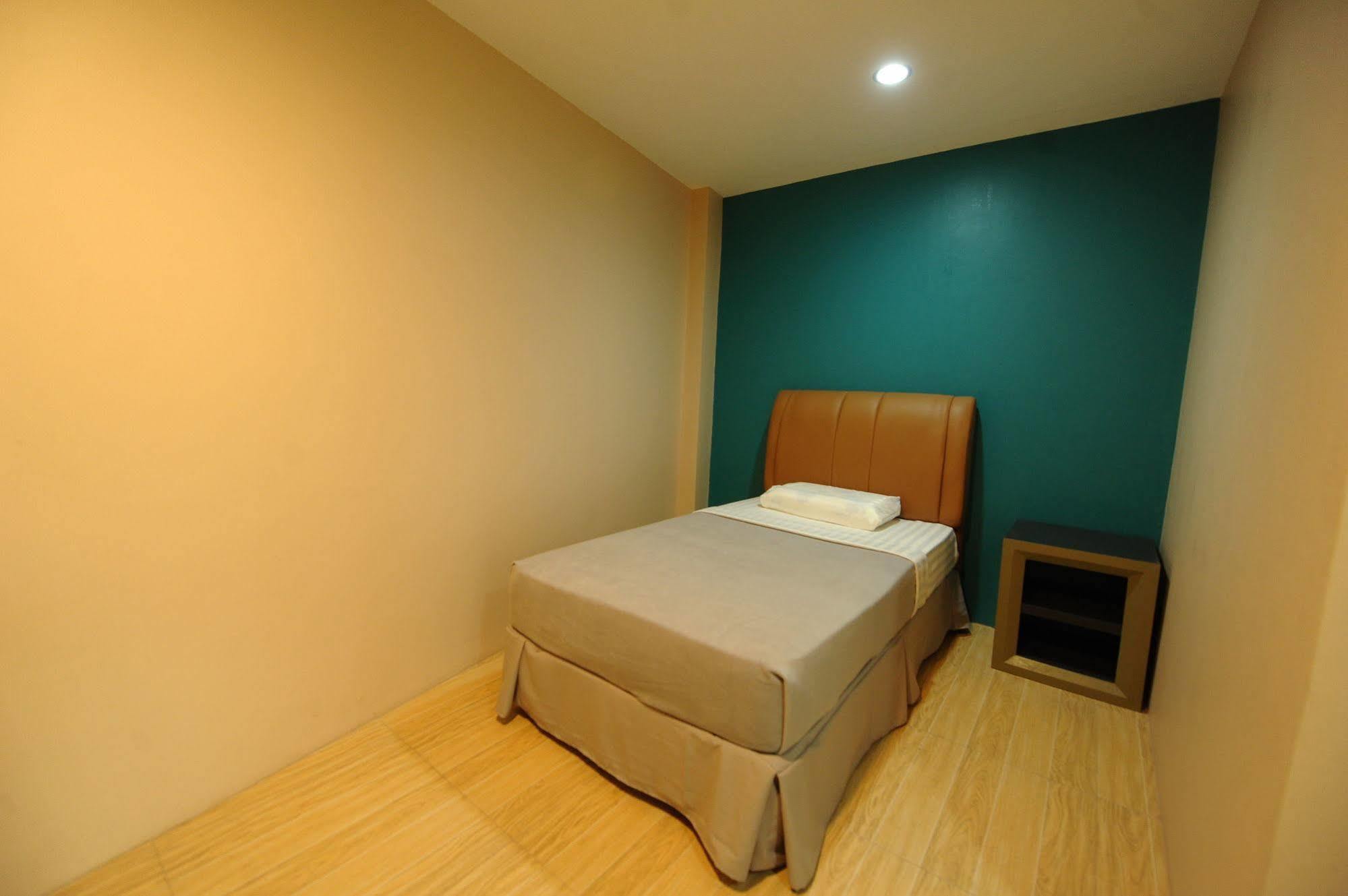 Davao City Urban Living Zen Hotel מראה חיצוני תמונה