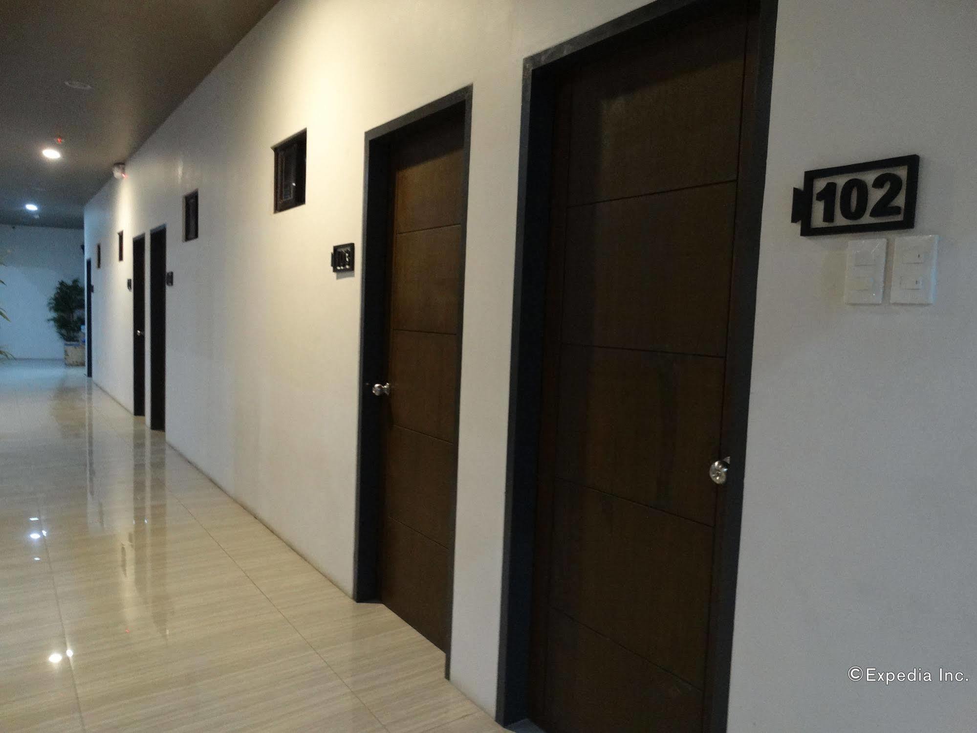 Davao City Urban Living Zen Hotel מראה חיצוני תמונה
